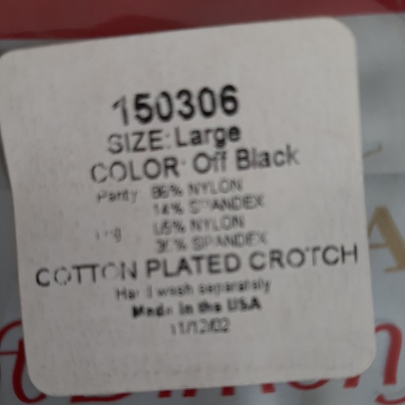 3 New Silkies Ultra Dimensions Pantyhose - Picture 4 of 5